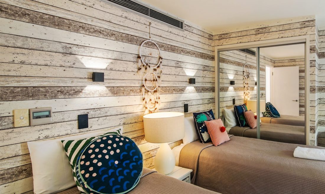Bedroom-Little-Cove-Court-Apartment-9