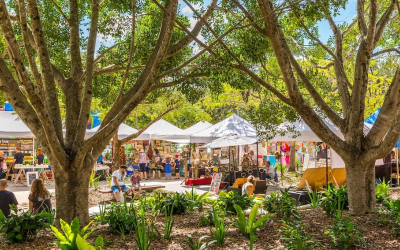 noosa markets